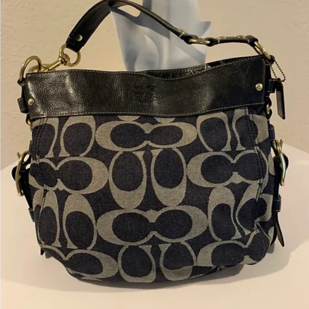 Coach denim hobo bag. Very good condition.